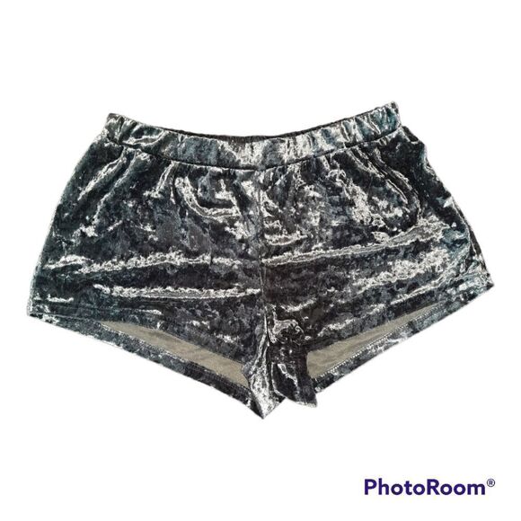 Forever 21 Crushed Velvet Lounge Shorts - Picture 1 of 2